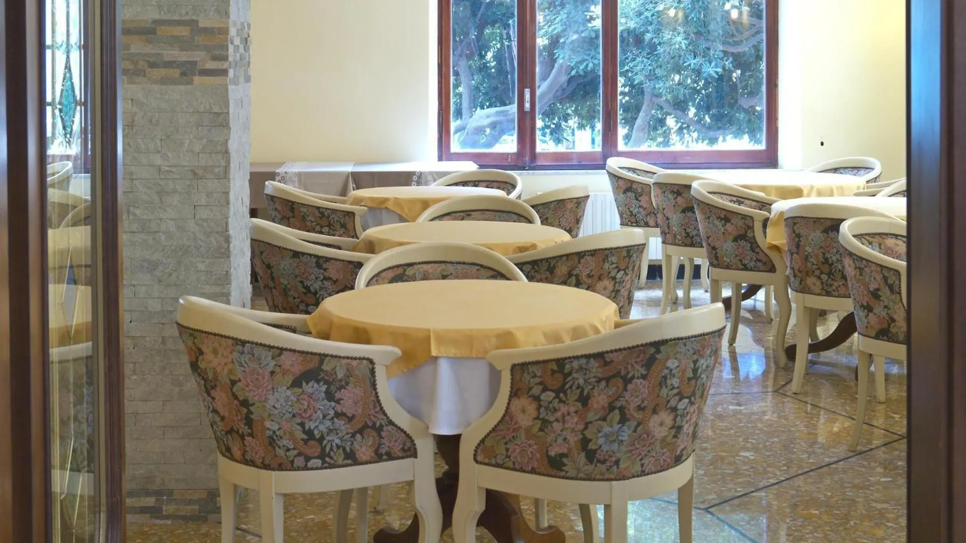 Hotel Flora Celle Ligure